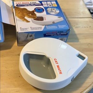 Catmate C300 Auto Feeder (2)
